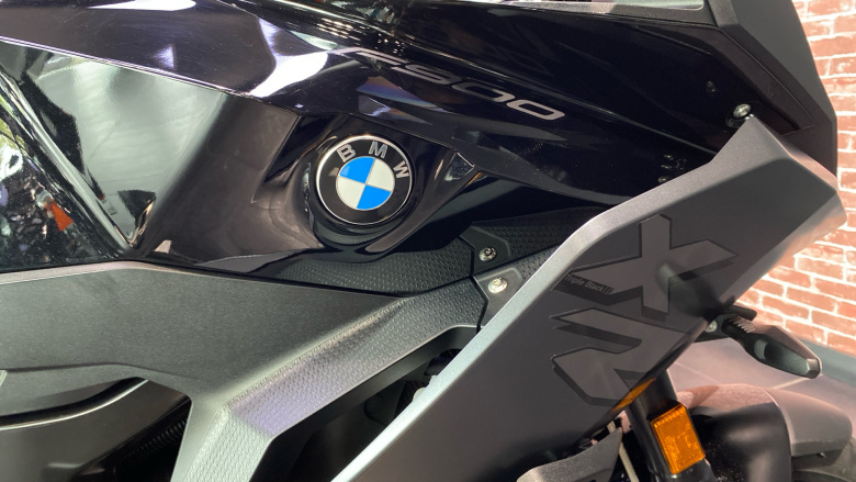 BMW F900 XR